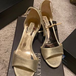 Badgley Mischka Gold Heels